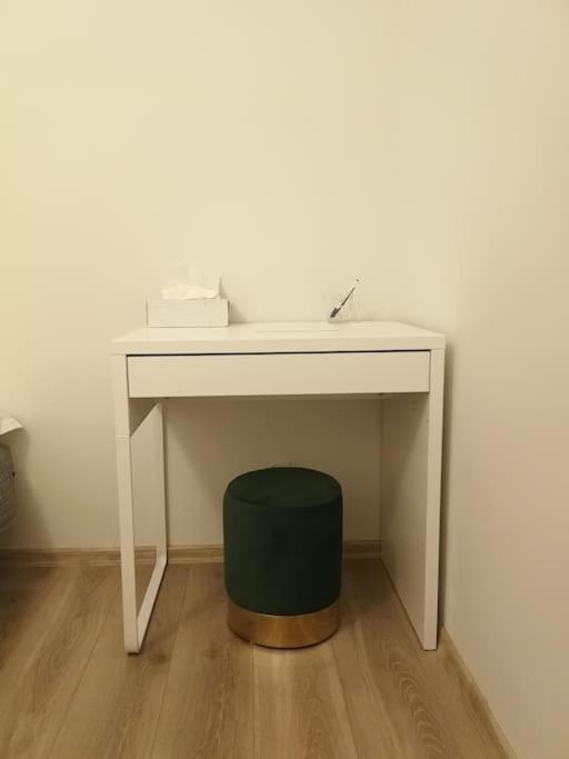 Uroczy, Jasny Apartament Oraz Bezplatny Parking! Daire Krakow Dış mekan fotoğraf