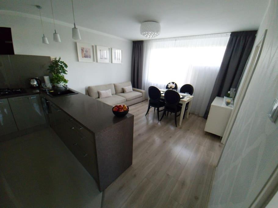 Uroczy, Jasny Apartament Oraz Bezplatny Parking! Daire Krakow Dış mekan fotoğraf